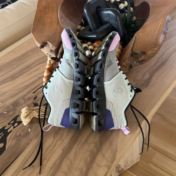 On Cloud Shift Surf Shoes - Picture 5 of 11